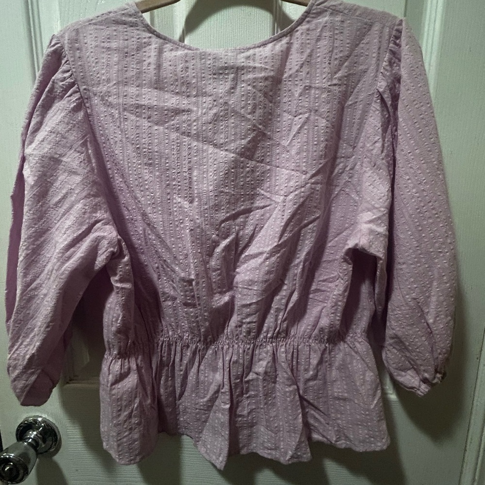 NWT Sanctuary Lilac V-Neck Button-Up Blouse - Picture 6 of 7